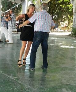 AOBR 2014 06 22 JUIN MARIGNANE REPAS PORCELET A LA BROCHE (214) par G Montaner